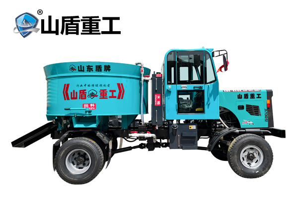3700型四驅(qū)攪拌運輸車