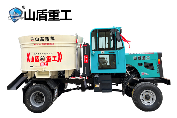 4200型四驅(qū)攪拌運(yùn)輸車(chē)